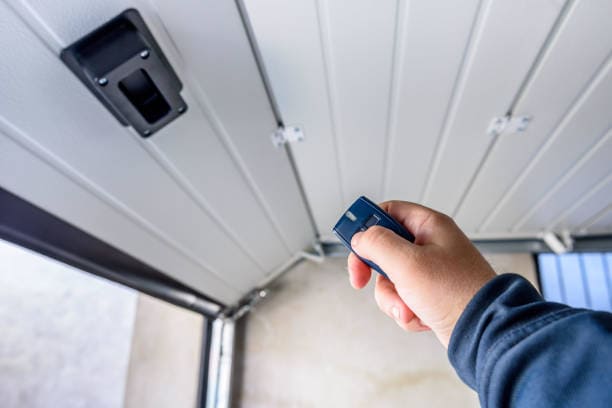 Hand use remote controller for closing and opening garage door
