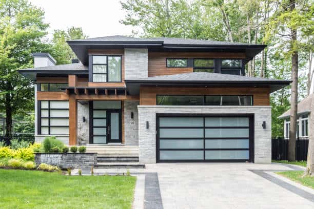 Luxurious property located in Franklin, MI on a sunny day of summer.